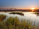 Pont Laviolette au soleil levant