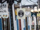 Souvenir shops, Percé