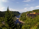 Train sur la rivière Moisie