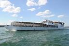 Le Bateau-Mouche au Vieux-Port de Montréal