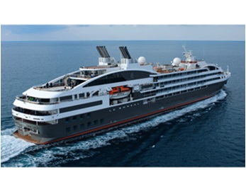 Yacht cruising with Compagnie du Ponant